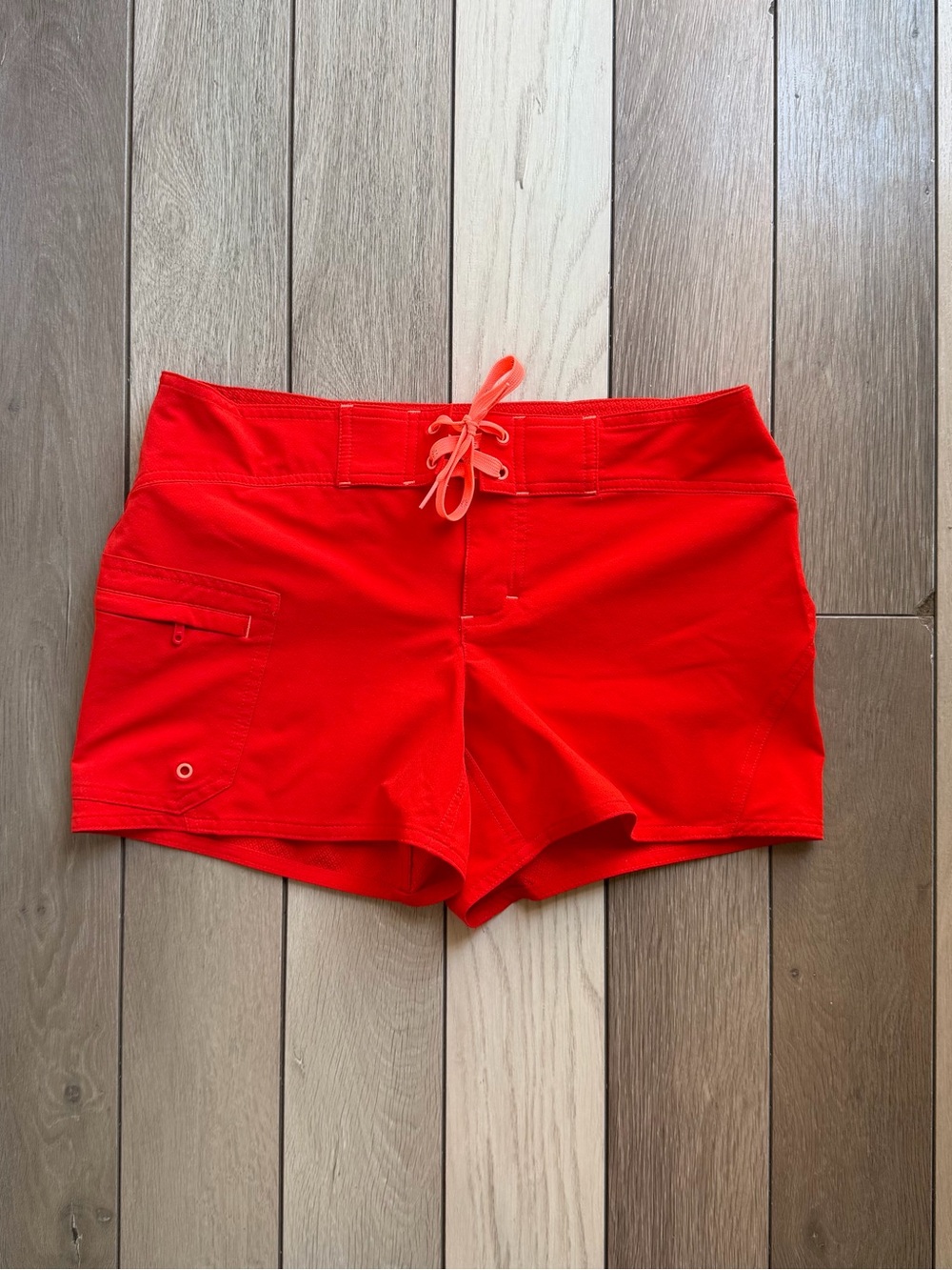 Athleta Clearwater 4" Short - Picture 2 of 8